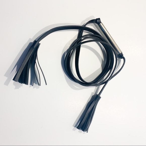 Aritzia Accessories - Aritzia thin tasseled belt